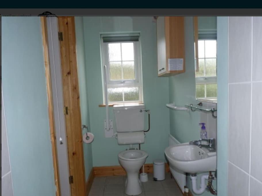 Fermanagh Lakeside Self Catering Corranny ภายนอก รูปภาพ